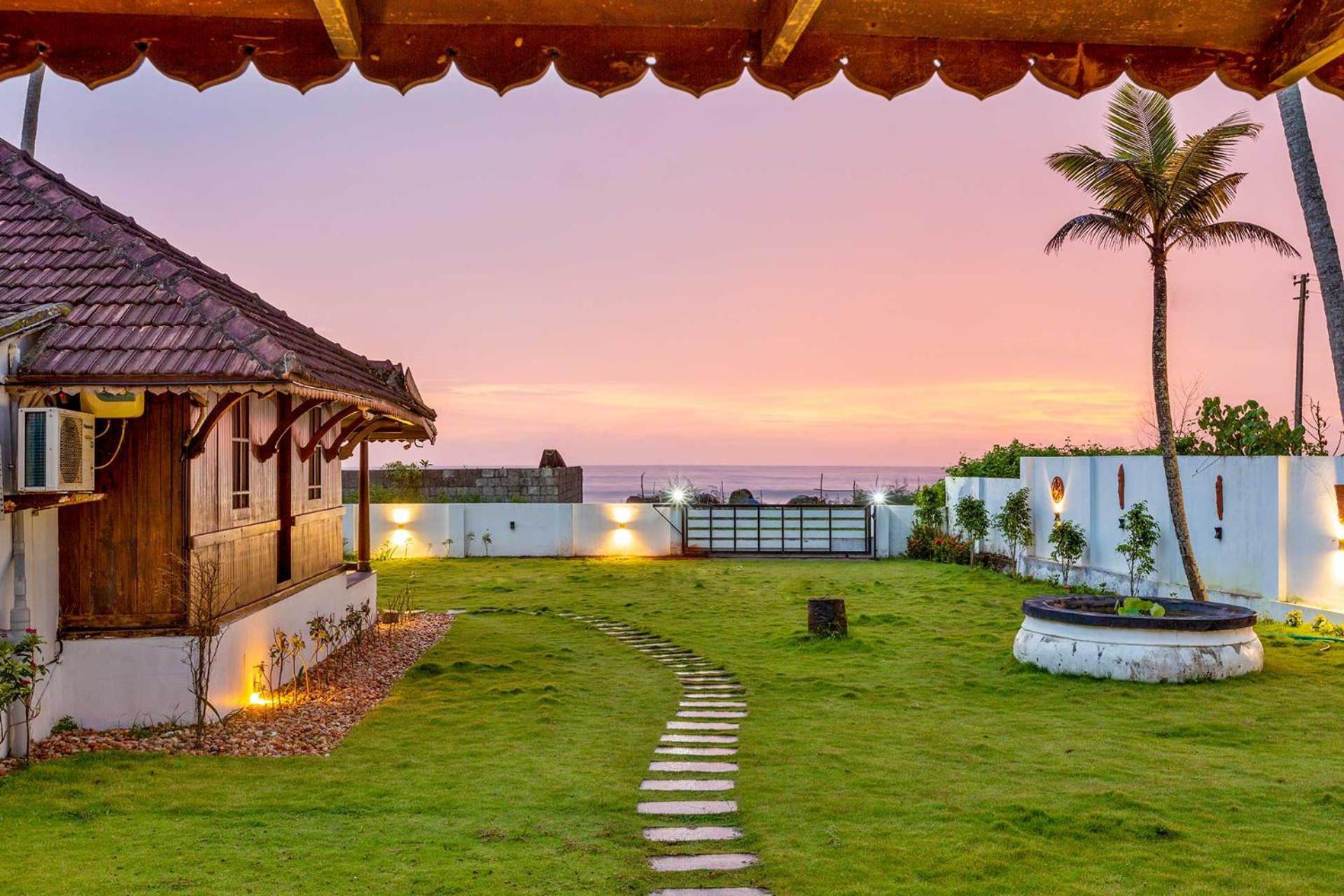 Deshadan'S Tarangi Beach Villas,Marari Mararikulam Exterior photo